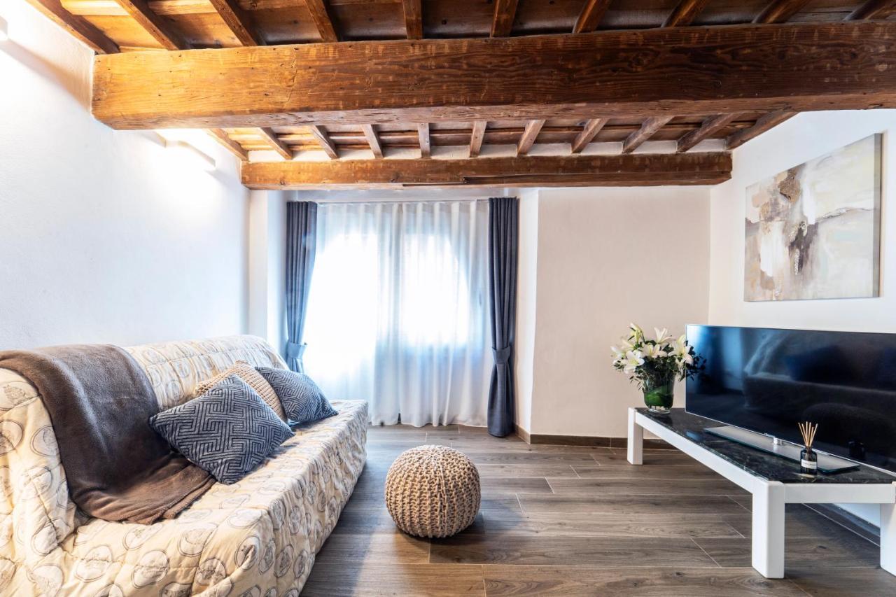 Palazzovilla Historic Building Luxury Suite Florens Exteriör bild