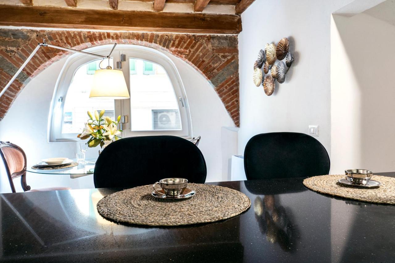 Palazzovilla Historic Building Luxury Suite Florens Exteriör bild