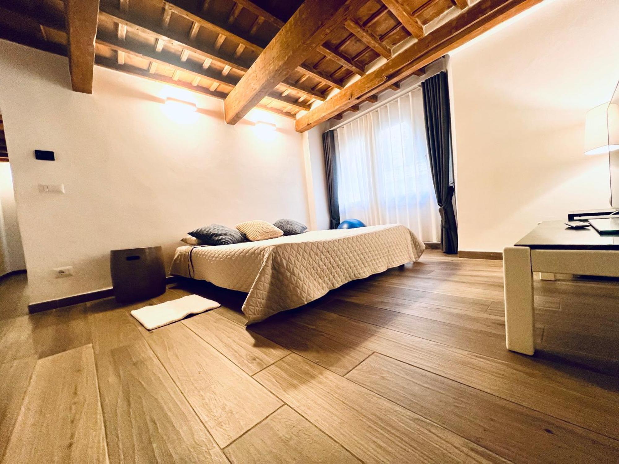 Palazzovilla Historic Building Luxury Suite Florens Exteriör bild